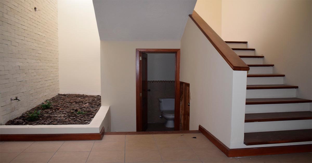 Venta de Casa o Casas, Terrenos, Propiedades, Apartamentos, Inmuebles en Guatemala, zona 11, zona 7, zona 2, zona 18, zona 16, Mixco, Carretera Al Salvador, Fraijanes, Santa Catarina Pinula, Antigua Guatemala, Villa Nueva, Villa Canales, San Miguel Petapa - Venta o Alquiler de Casas En Guatemala